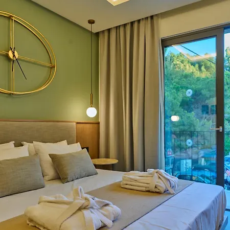 Отель Monarco Executive *