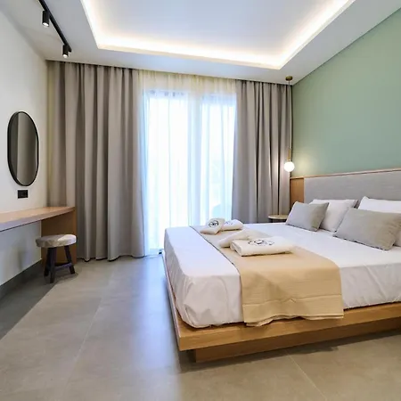 Monarco Executive Родос