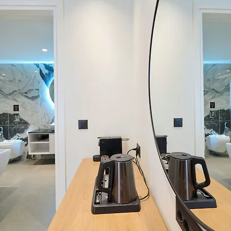 Monarco Executive Отель