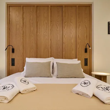 Monarco Executive Hotel *