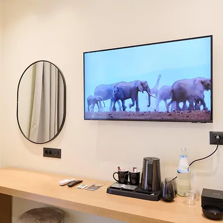 Monarco Executive * Rhodes City