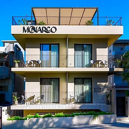 Monarco Executive Ξενοδοχείο *