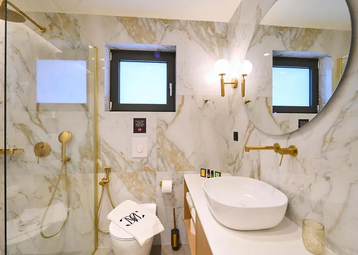 Monarco Executive Rhodes City