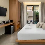Monarco Executive Rhodes City