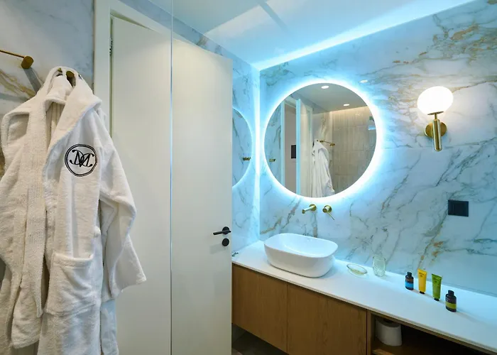 Monarco Executive Hotel