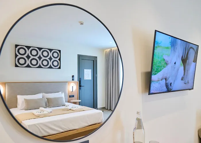 Monarco Executive Hotel