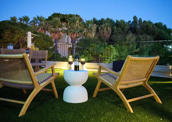 Monarco Executive * Rhodes City